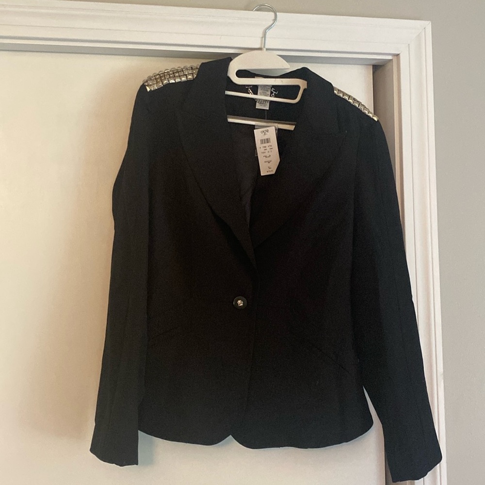 NWT  Cache black blazer with stud detail